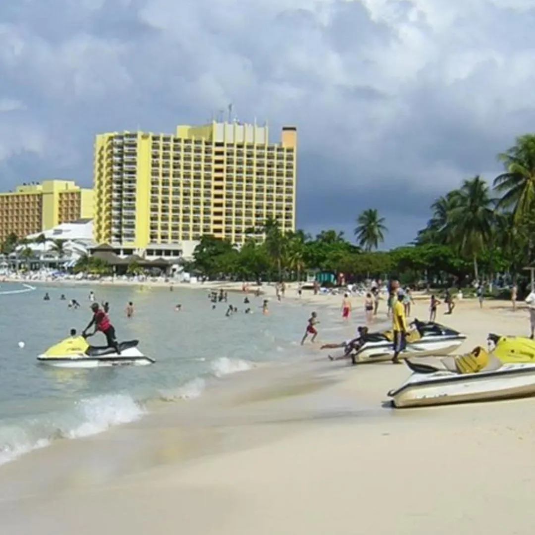 Skycastle Oasis Lägenhet Ocho Rios